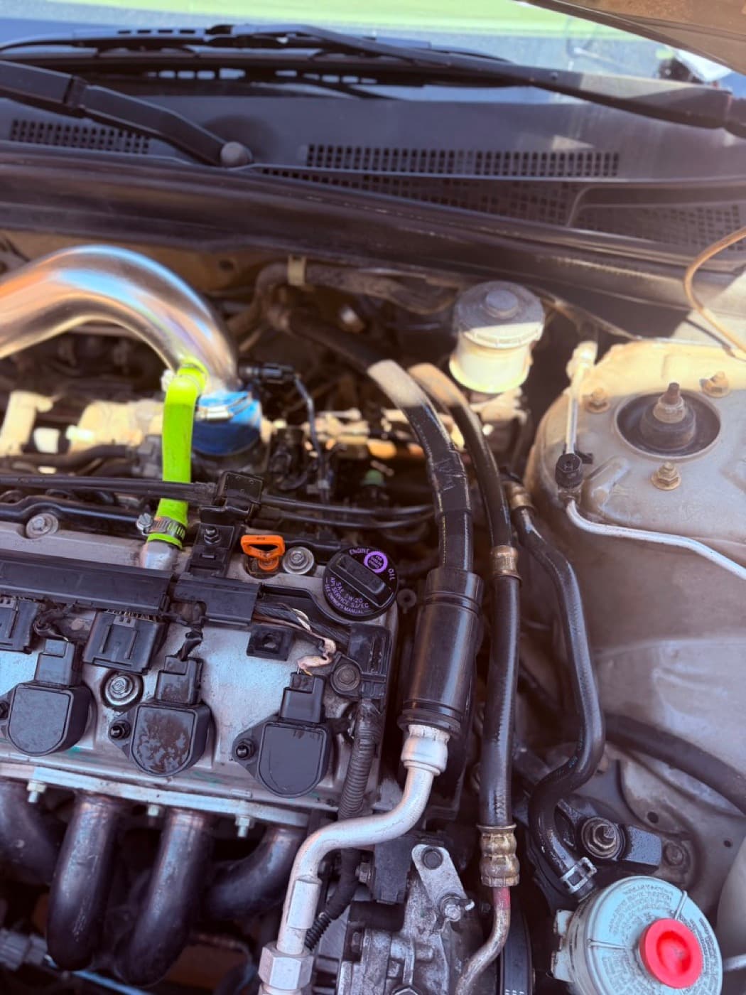 Engine oil fill area during mobile oil change